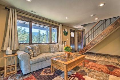 Luxe Updated Home with Grill and Views - 4 Mi to RMNP - image 11